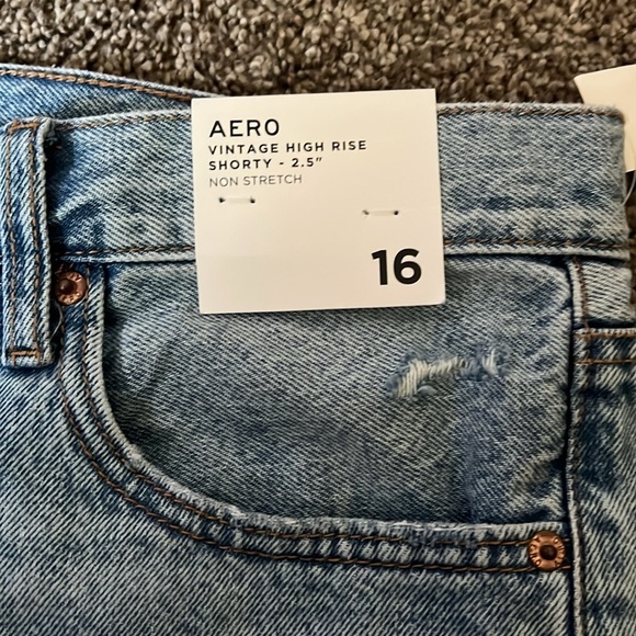 AERO Vintage High Rise Shorty 2.5” shorts - Picture 3 of 5